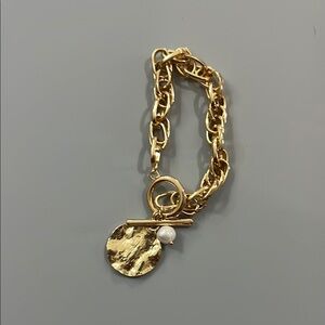 Gold Chain Bracelet with Pearl Accent